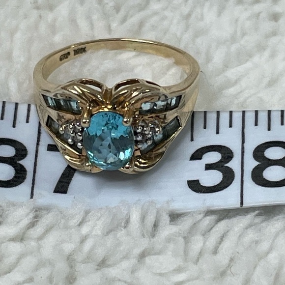10k Blue Topaz and Diamond ring. Vintage. - Picture 7 of 9